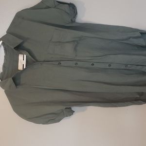 Women size small color green the Loft button down short sleeve